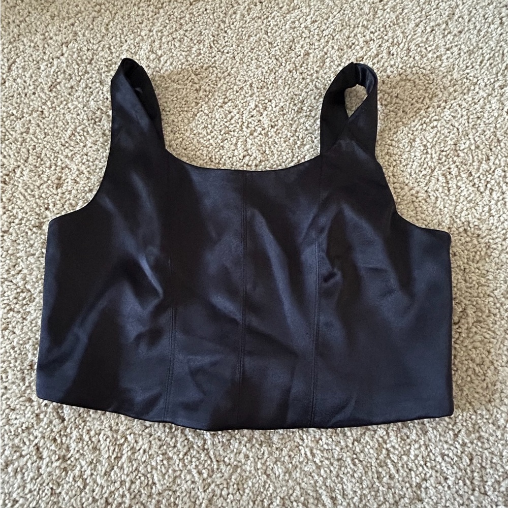 House of Harlow 1960 Black crop